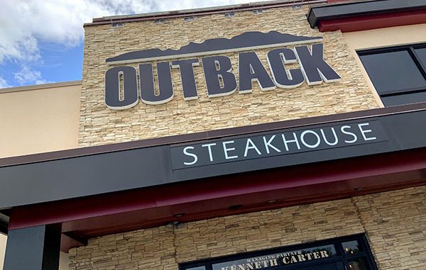 Watch  Outback Steakhouse TikTok Video Went Viral On Twitter   Reddit  Outback Steakhouse Greasy Grill Controversy Explained  - 17