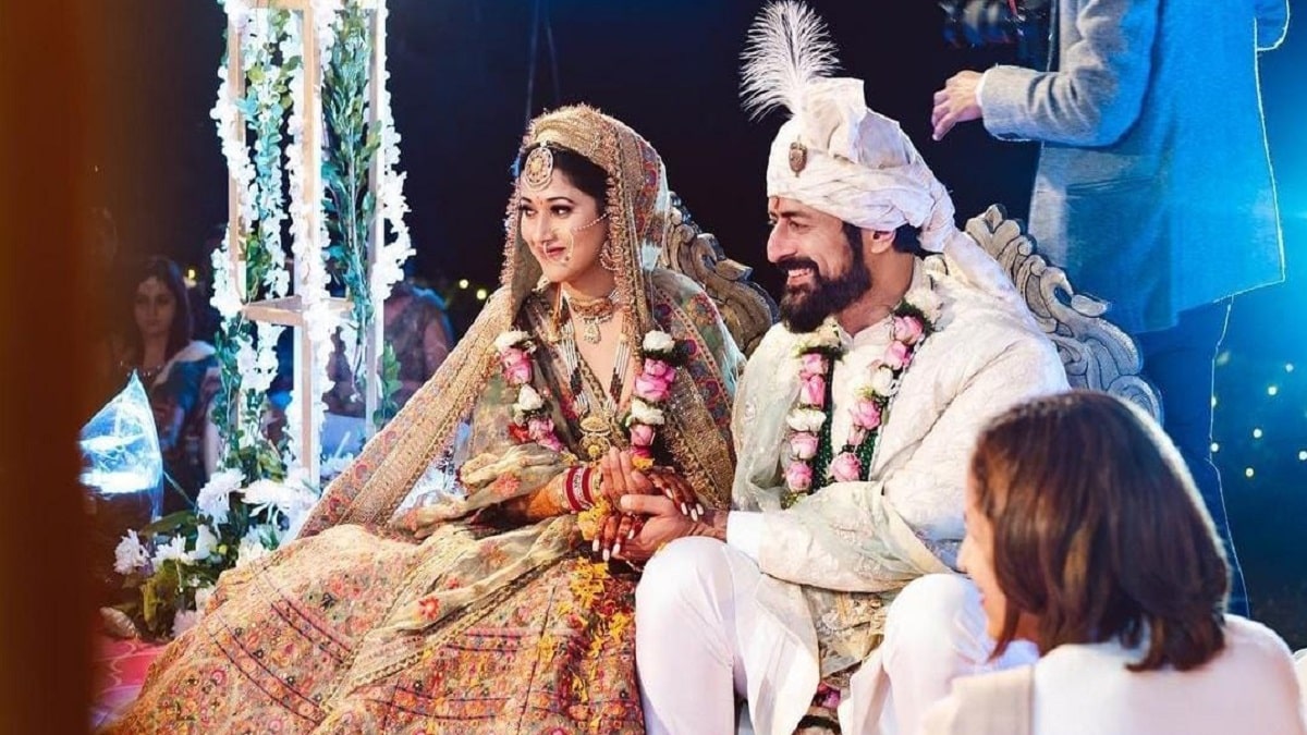 Who is Mohit Raina s Wife  Aditi Sharma Wikipedia Bio Instagram  Wedding Pics   Video Went Viral On Social Media  - 11