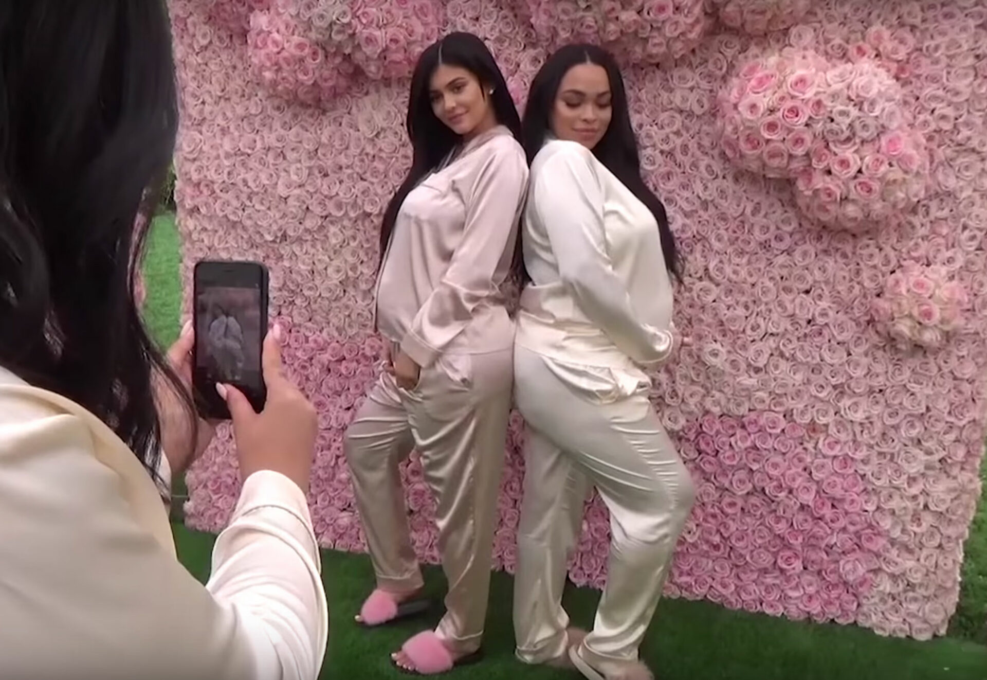 Photos  Kylie Jenner Baby Shower Pics and Video Went Viral On Twitter  Reddit   Instagram And Stormed The Internet All Over  - 31