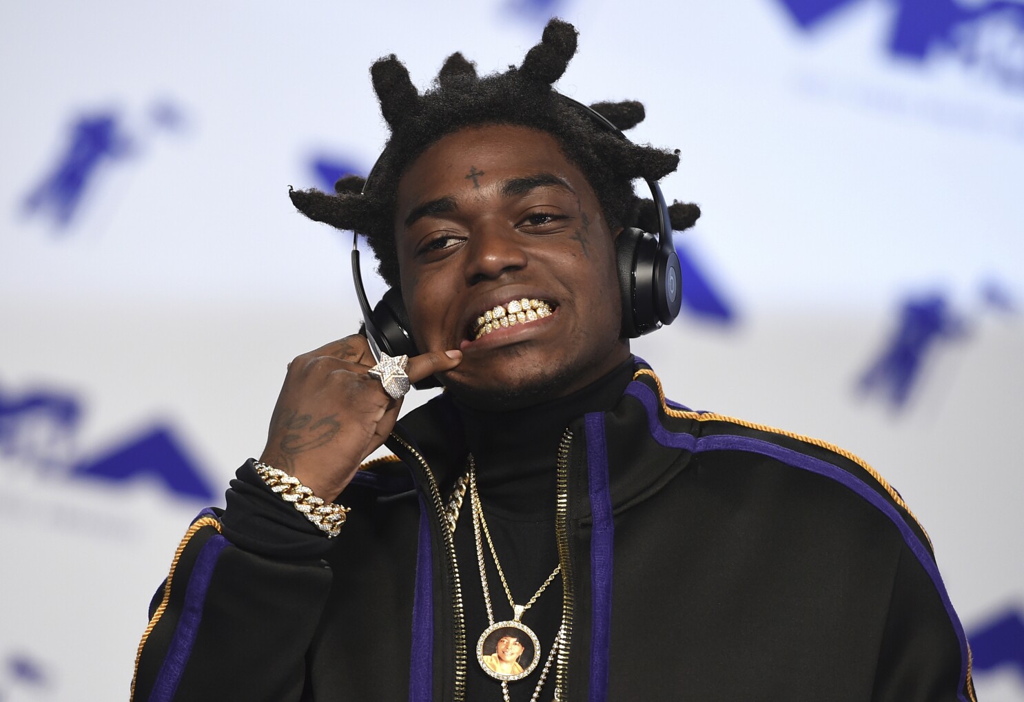 VIDEO  KODAK BLACK SHOOTING VIDEO  Rapper Kodak Black Reportedly Shot Dead In West Hollywood  Suspect Name Revealed  - 43