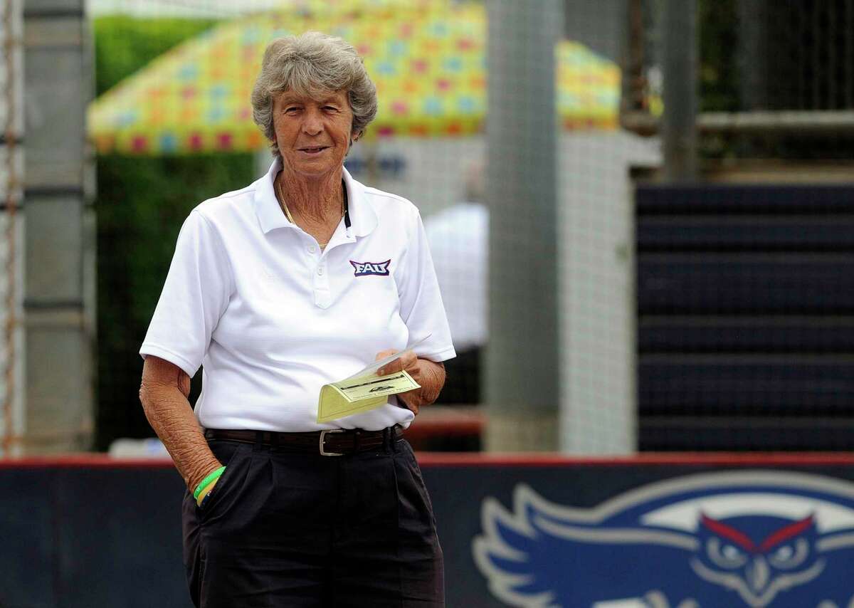 What Was Joan Joyce Cause Of Death Softball Legend Dead At 81 Funeral ...