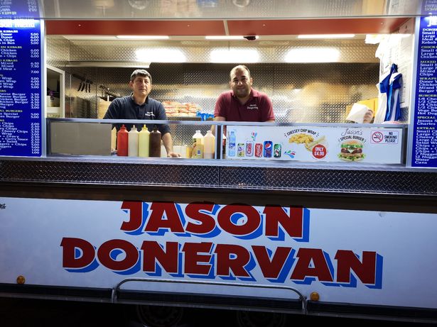 FULL VIDEO  Jason Donovan Gets Kebab From Jason Donervan Video and Photos Went Viral On Twitter   Reddit  - 56