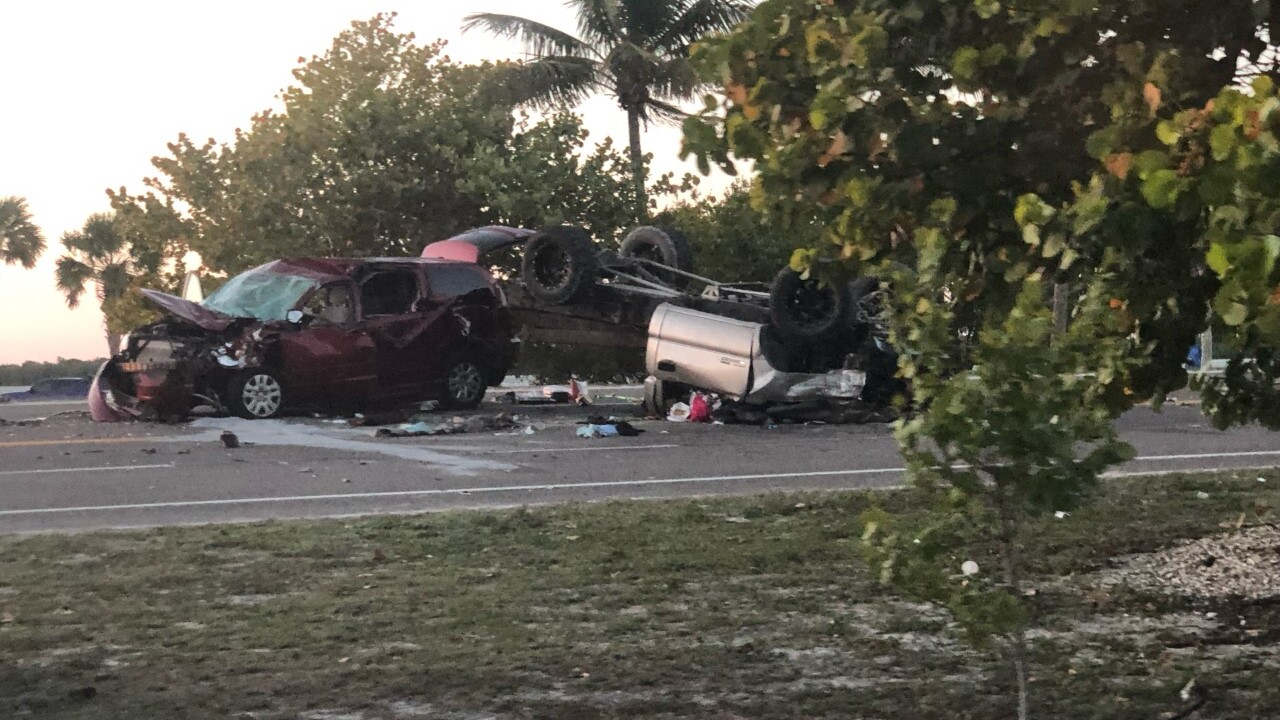 SANIBEL CAUSEWAY ACCIDENT TODAY  Lee County Sheriff Investigate Sanibel Causeway Crash  Video CCTV Footage  - 62