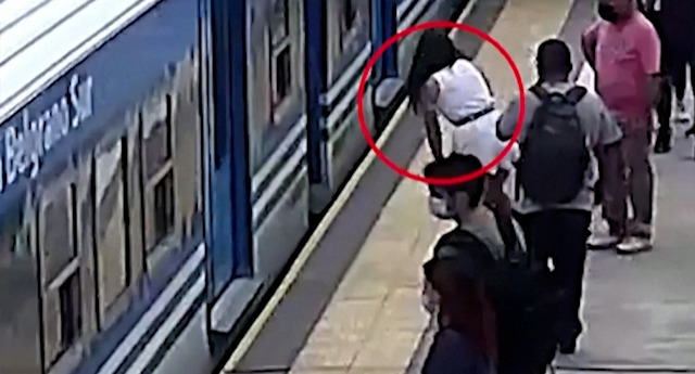 WATCH  Fainting Women Falls Under A Train Video Viral On Twitter  YouTube   Reddit  Full CCTV Footage Link  - 74