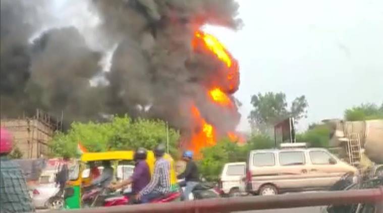 WATCH  Punjabi Bagh Fire News Today Video Went Viral On Twitter  YouTube   Reddit  Injury Updates  - 53