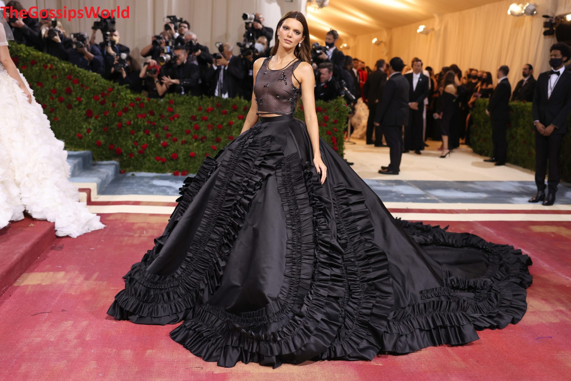 Kendall Jenner Pictures From Met Gala 2022